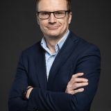 Ian-Photo-for-Bio